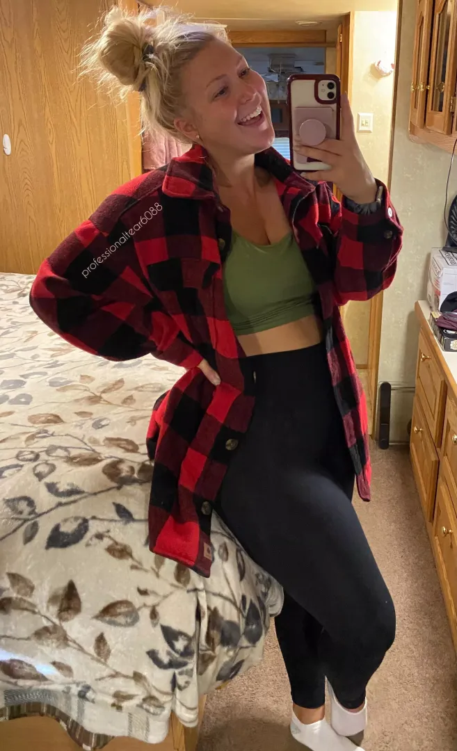 Love a little tummy sneaking through