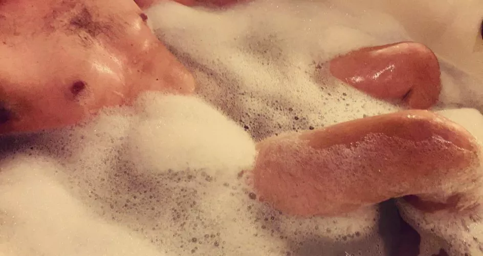 Love a nice hot bubble bath, there’s room for one more 😊