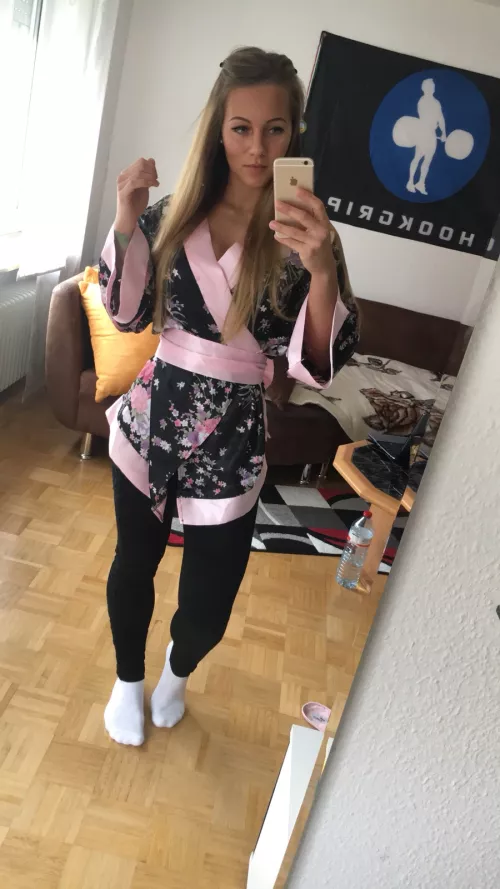 Love being barefoot all the time but winter forces me to wear socks :(