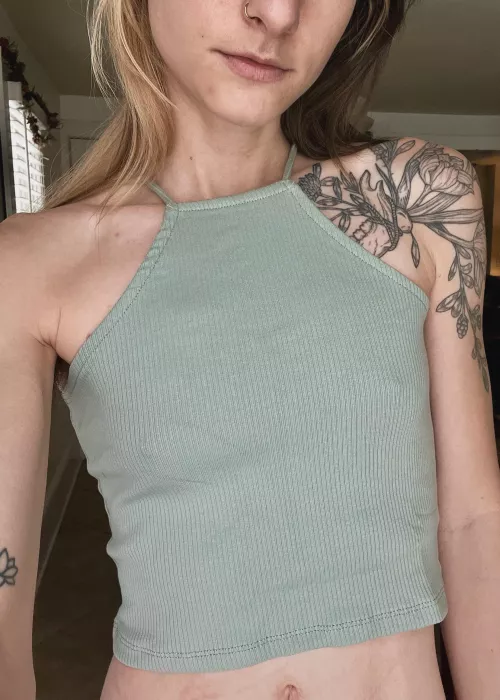 Love how my new top looks on my flat chest
