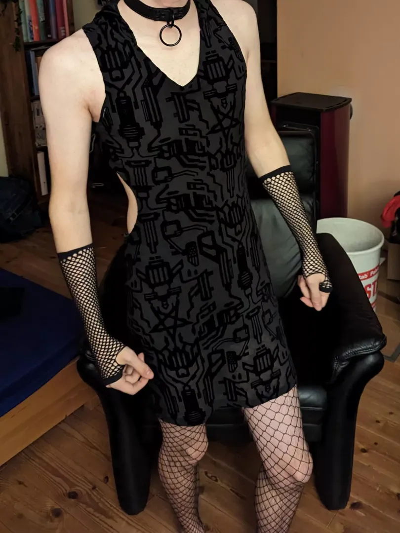 Love my new dress :3