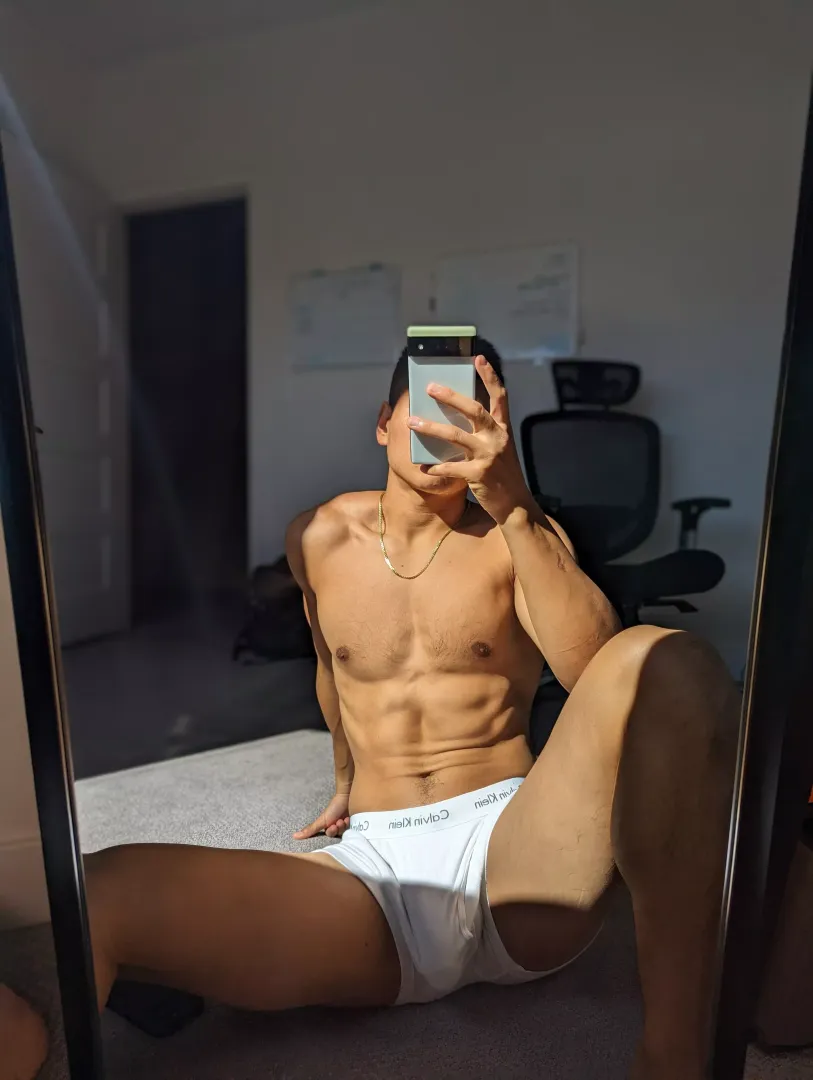 Love my white briefs:)