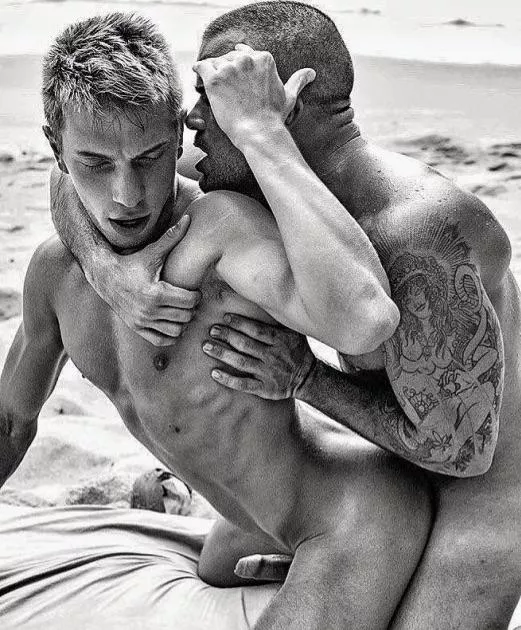 “Love on the beach” …