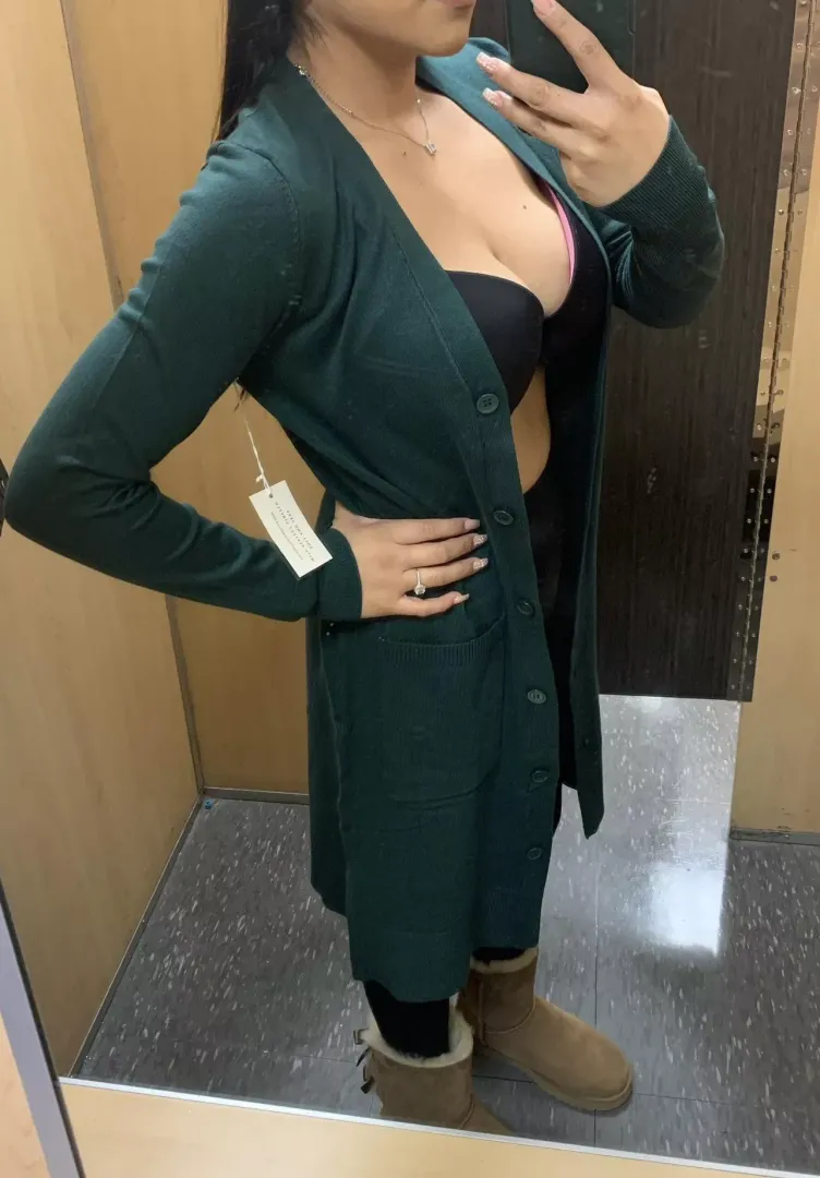 Love showing off my Latina wife 😈