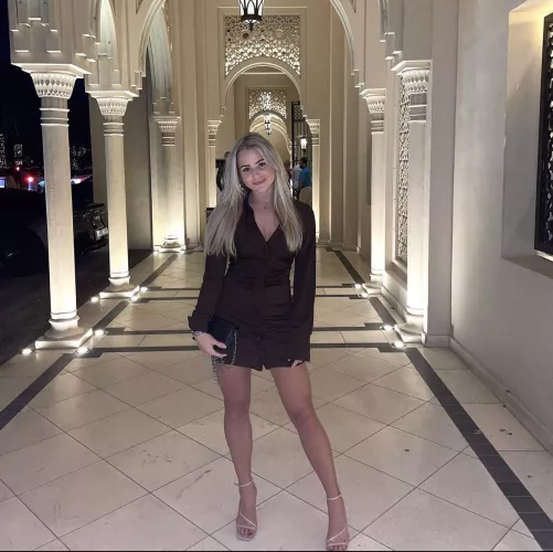 Love the legs as well 😍
