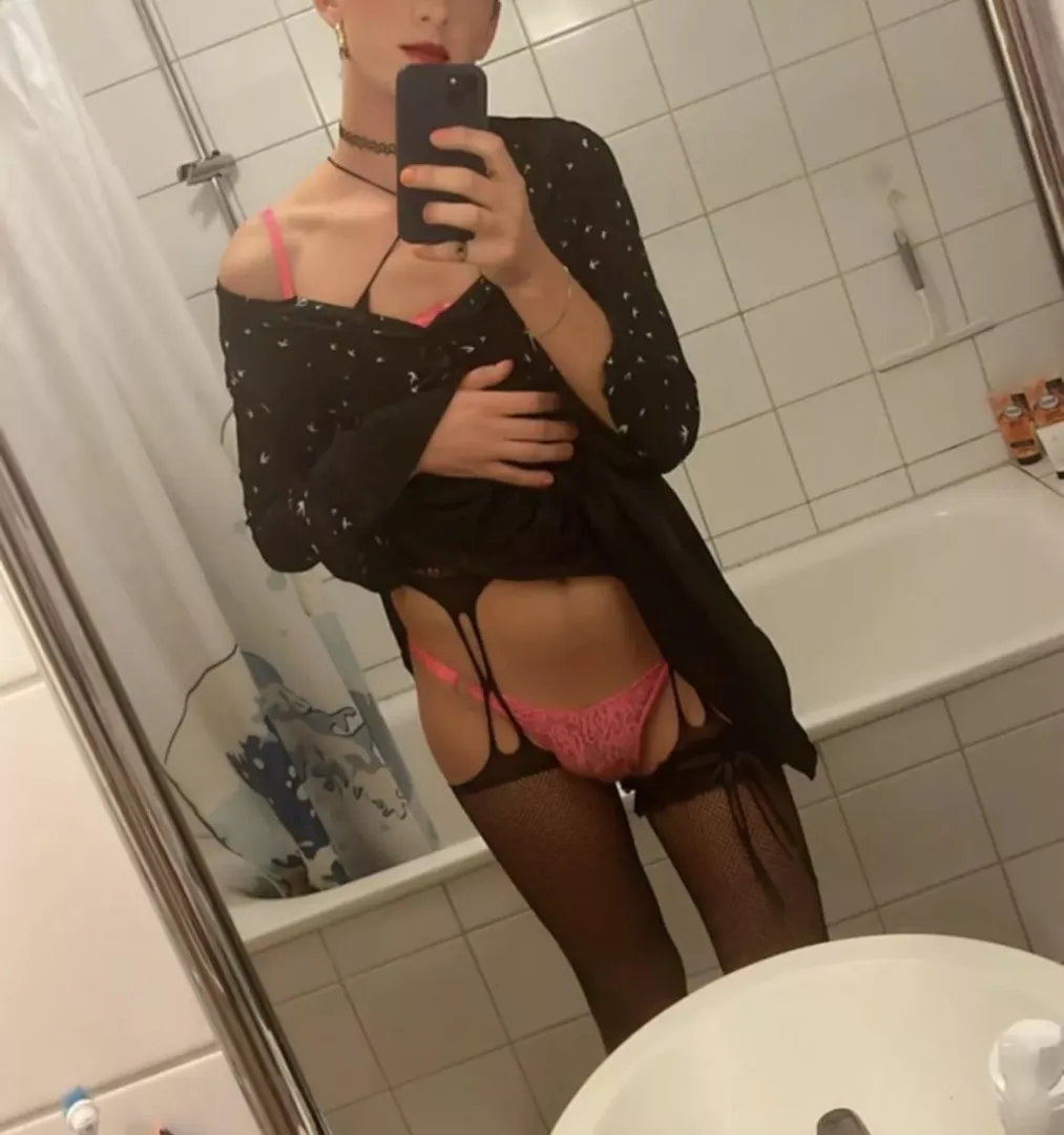 Love the pink👙💃🥰