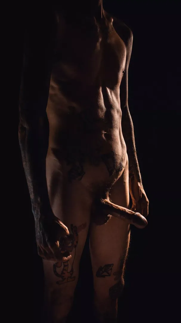Love the way the shadows wrap my body