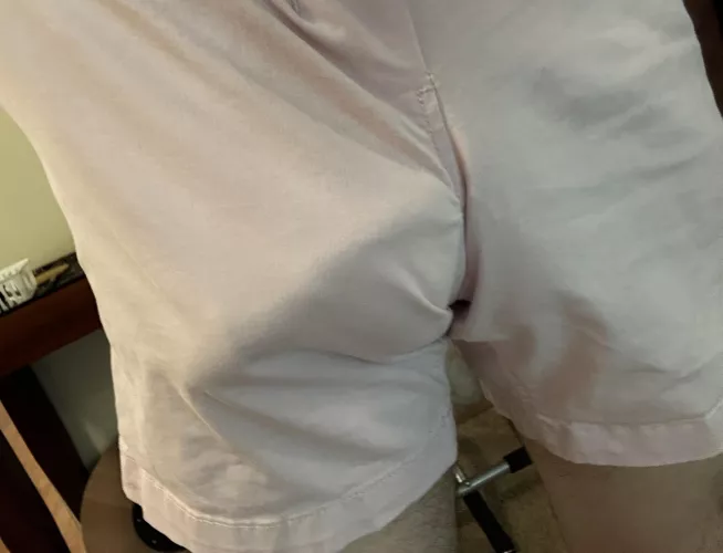 Love walking around the apartment complex laundry room with my hands in my pocket and shorts pulled up 