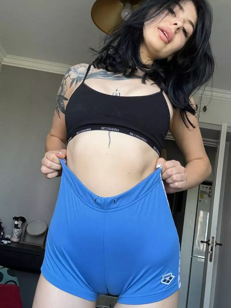 Love wearing shorts to show my toe off