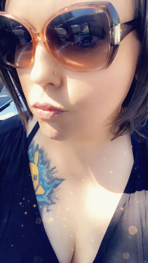 Loving the spring warm weather and the breeze from the beach 🏝️☀️💖