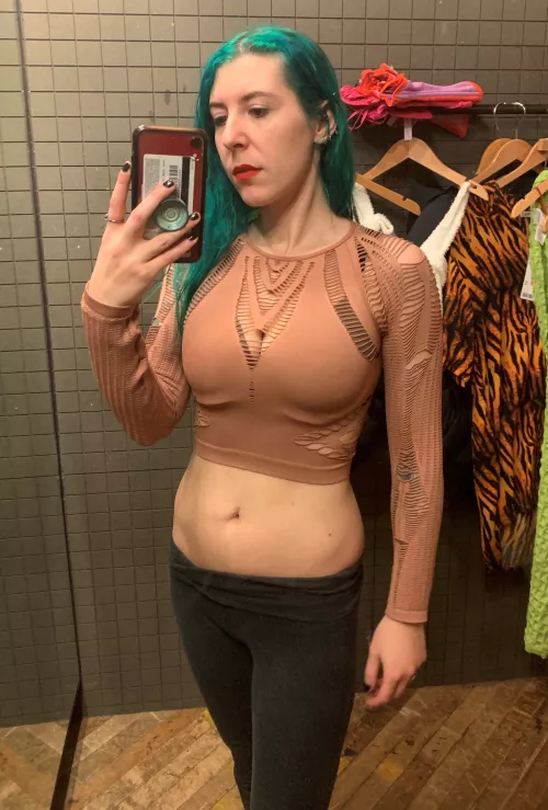 Loving this top
