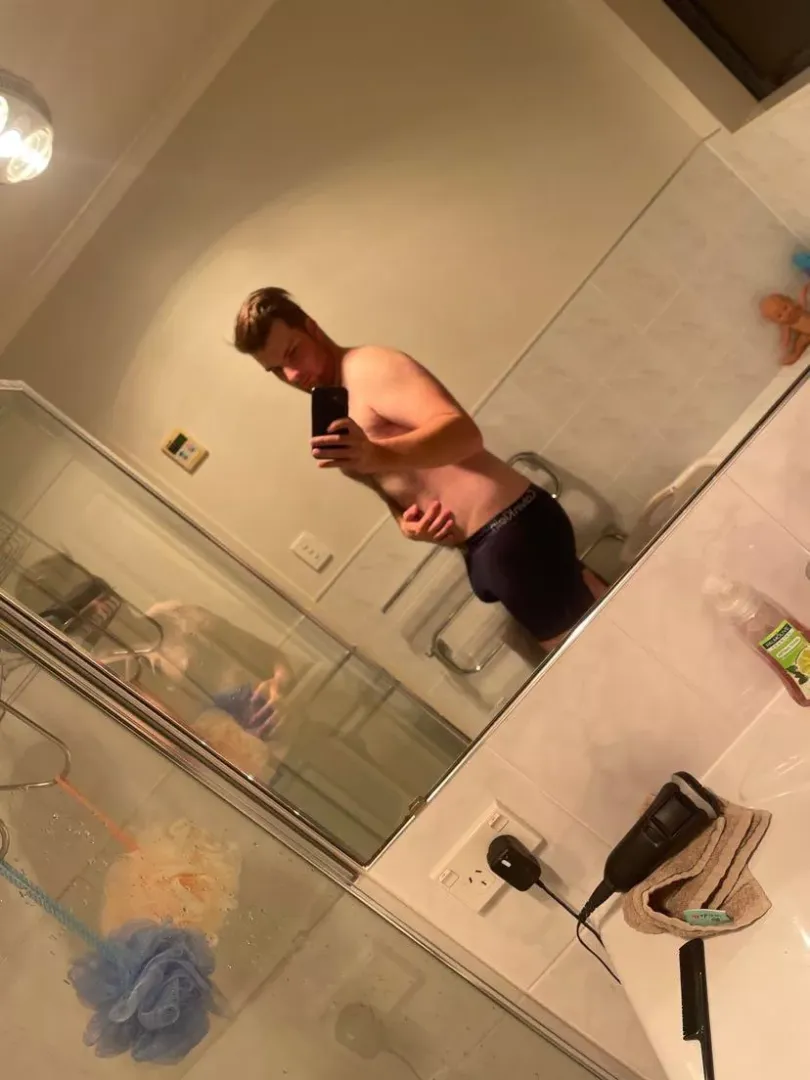 M 19 horny