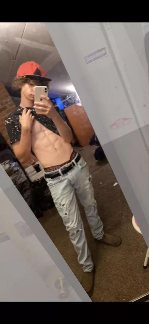 [M] 19 - watcha think