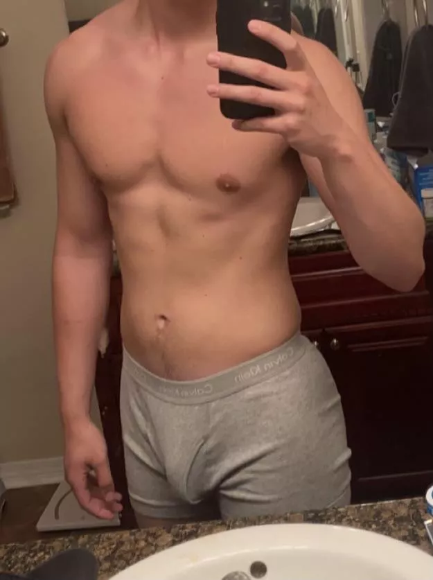 M 22 looking for fems/twinks snap:jake_curyy2020