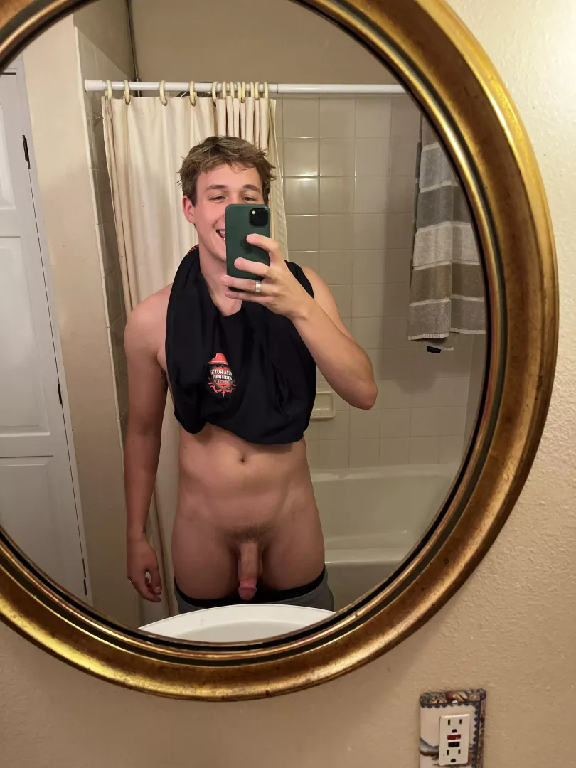 [m, 24] happy friday ladies🔥