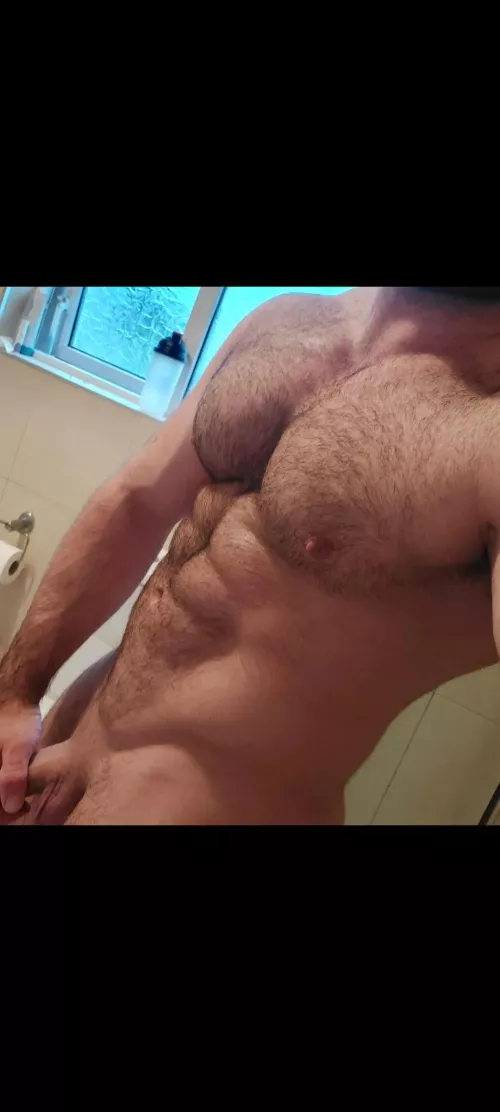 [M] 29. Happy Monday ladies, hopefully this relieves your Monday blues a little 😉