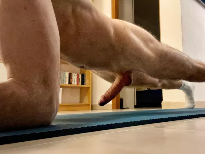 [m] 29 Italian plank