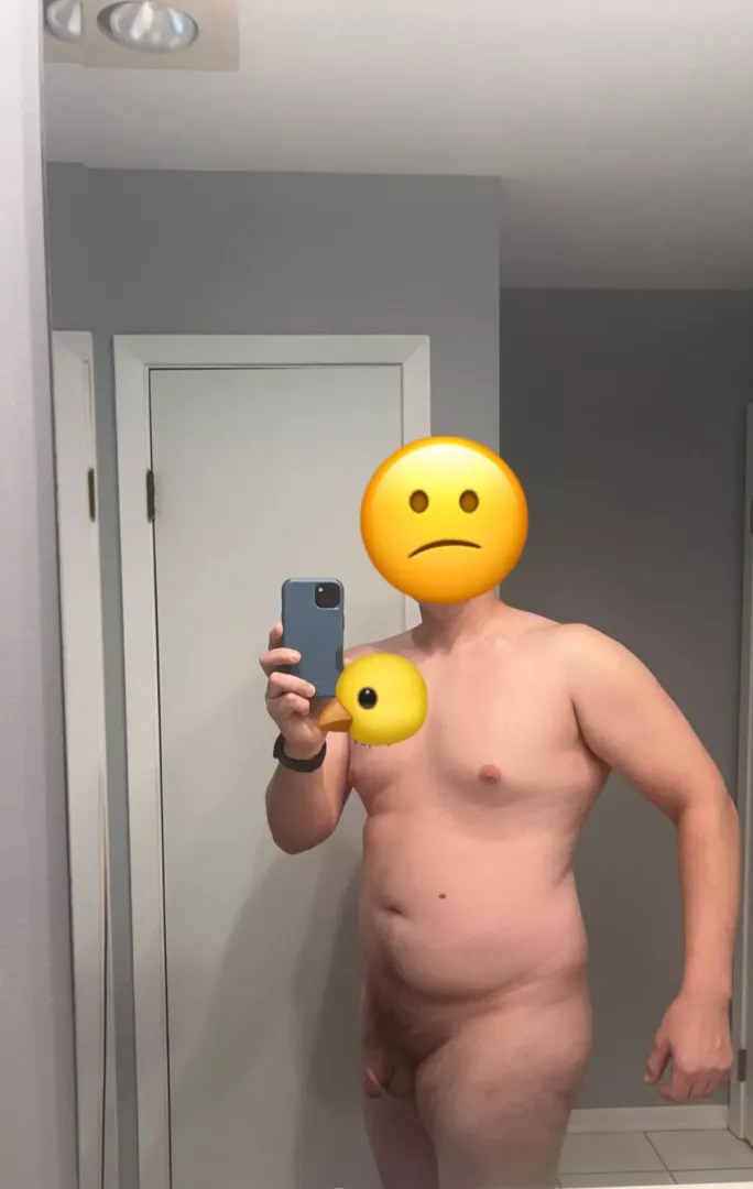 [M] 33 6’ 235