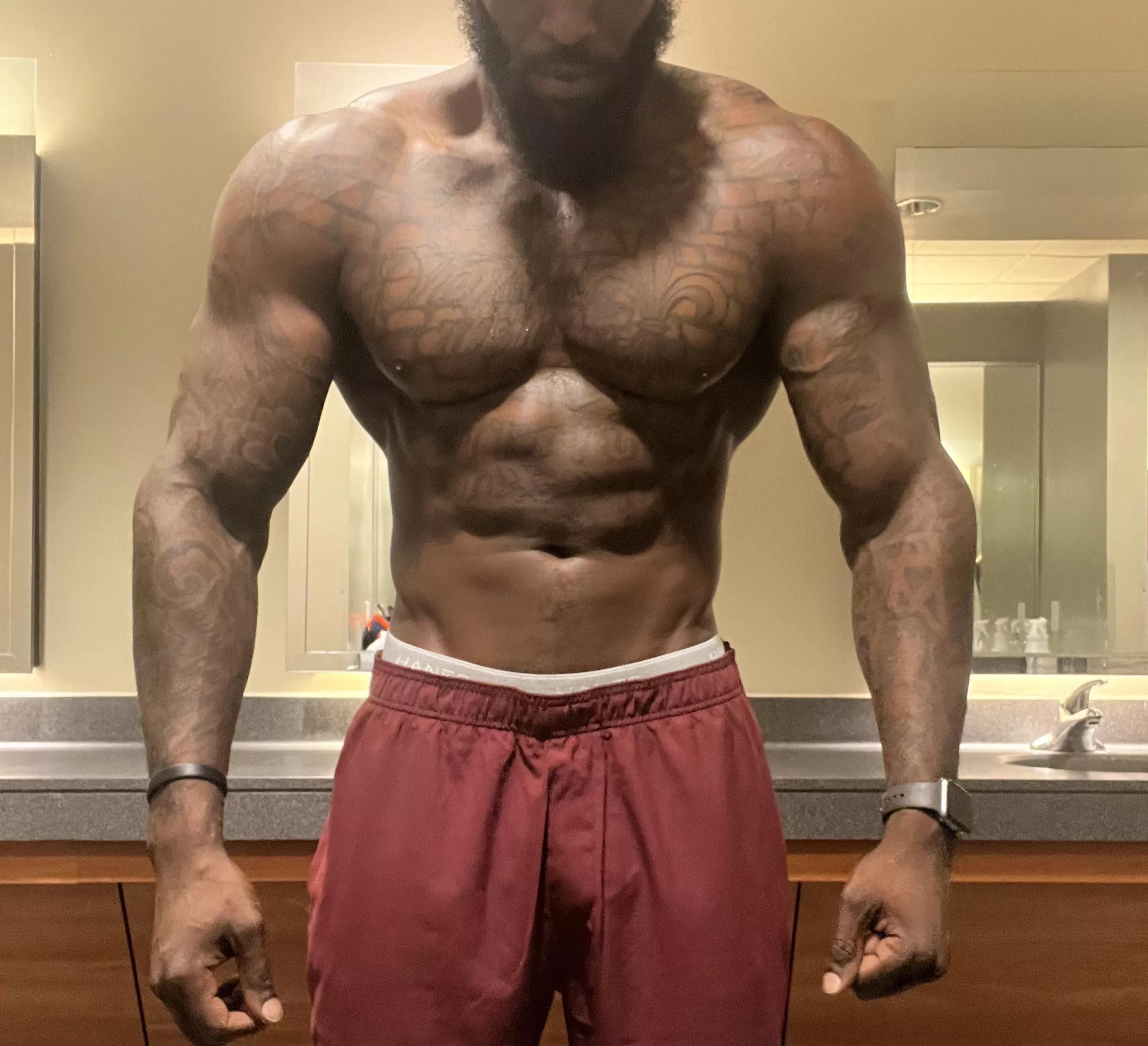 [M] 😎