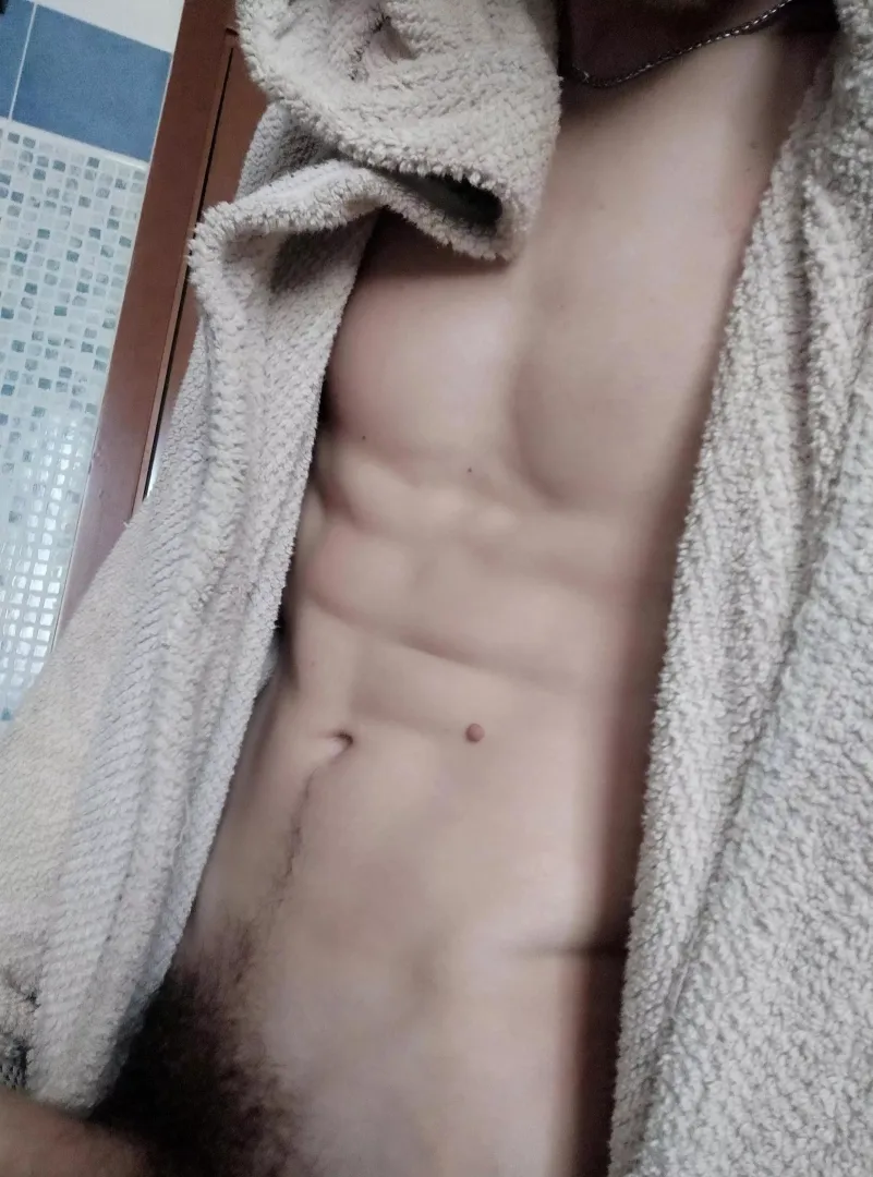 (m) After shower... girls what do u think??