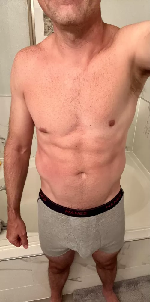 (M) Been feeling good about my gains lately😏