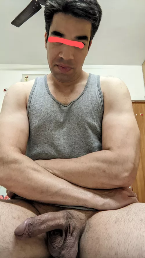 [m] How do you like my gray vest?