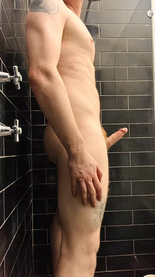(M) I’m not hung or shredded, but I’ll definitely rock your world