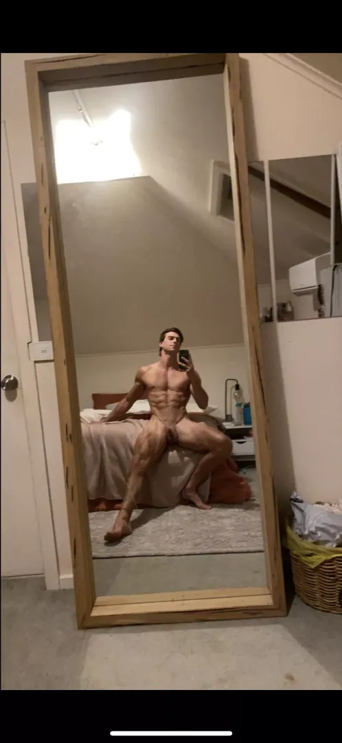 (M) never skip leg day!
