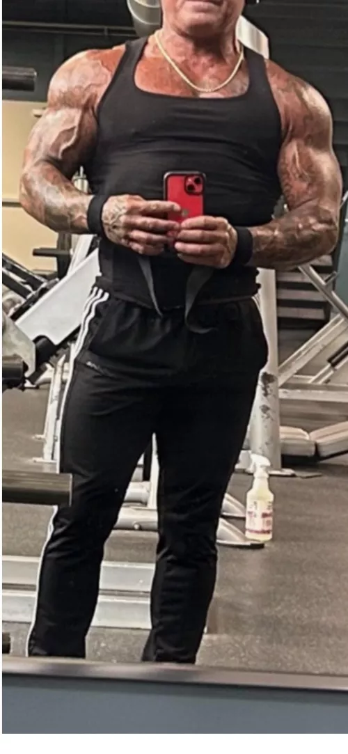 (M) Post Workout