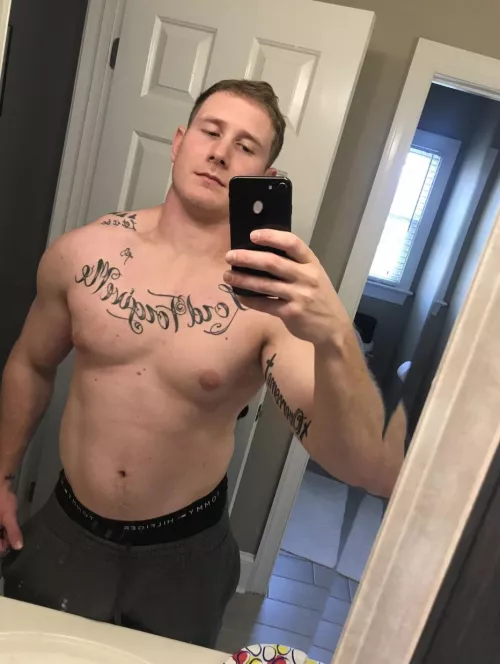 (M)