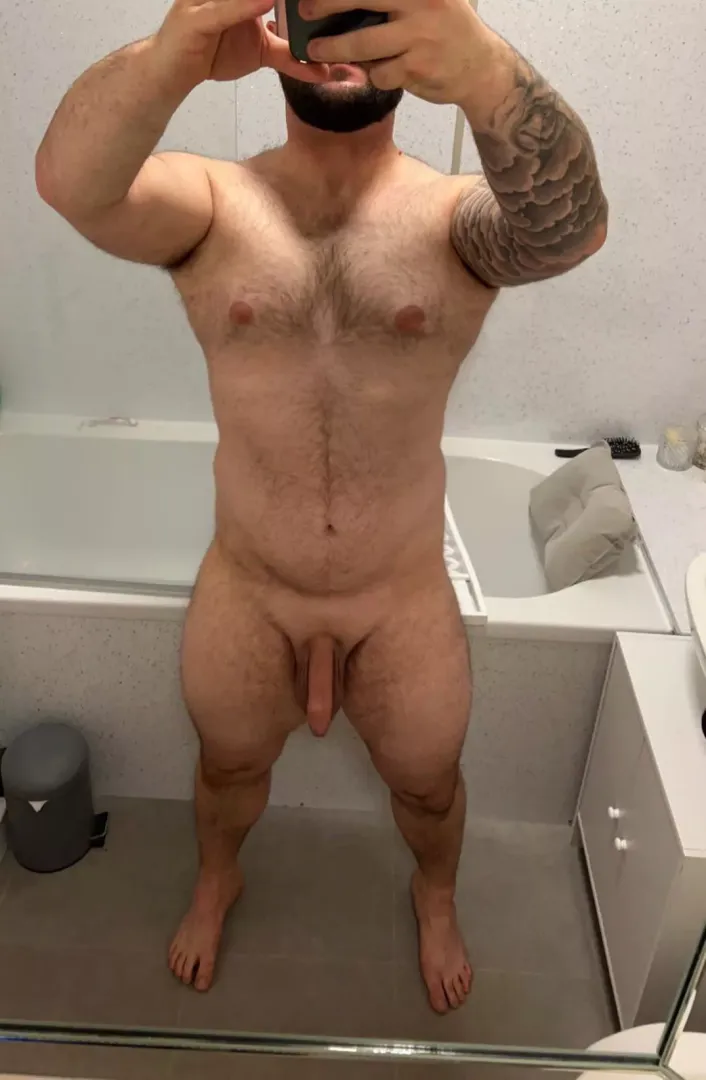 [M] Who else enjoys leg day…
