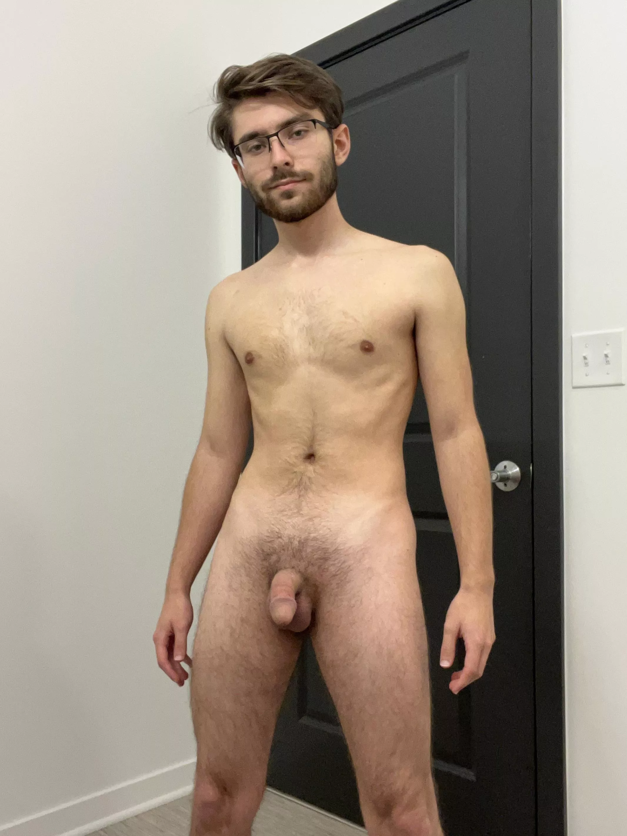 [M21, 120lbs, 5’4”] I don’t mind how I look, but I am trying to work out more!
