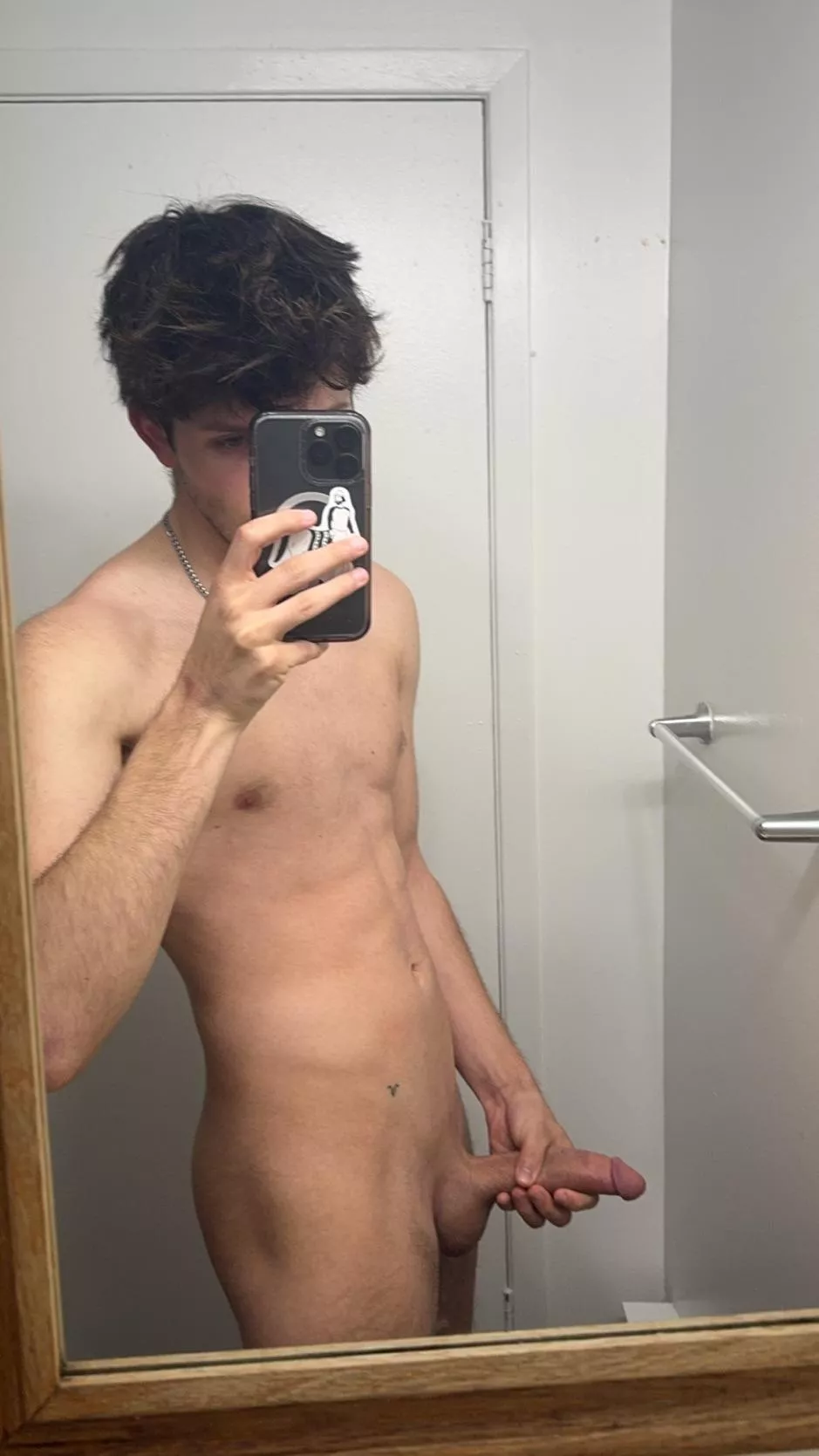 M21 fit and hung college twink @evan.a2103