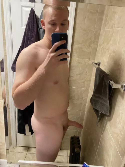 M24… Monday. Just want to sext all day