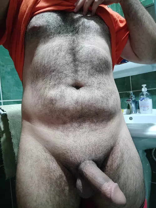 (M)26 straight, First post here, after a workout , let's talk!