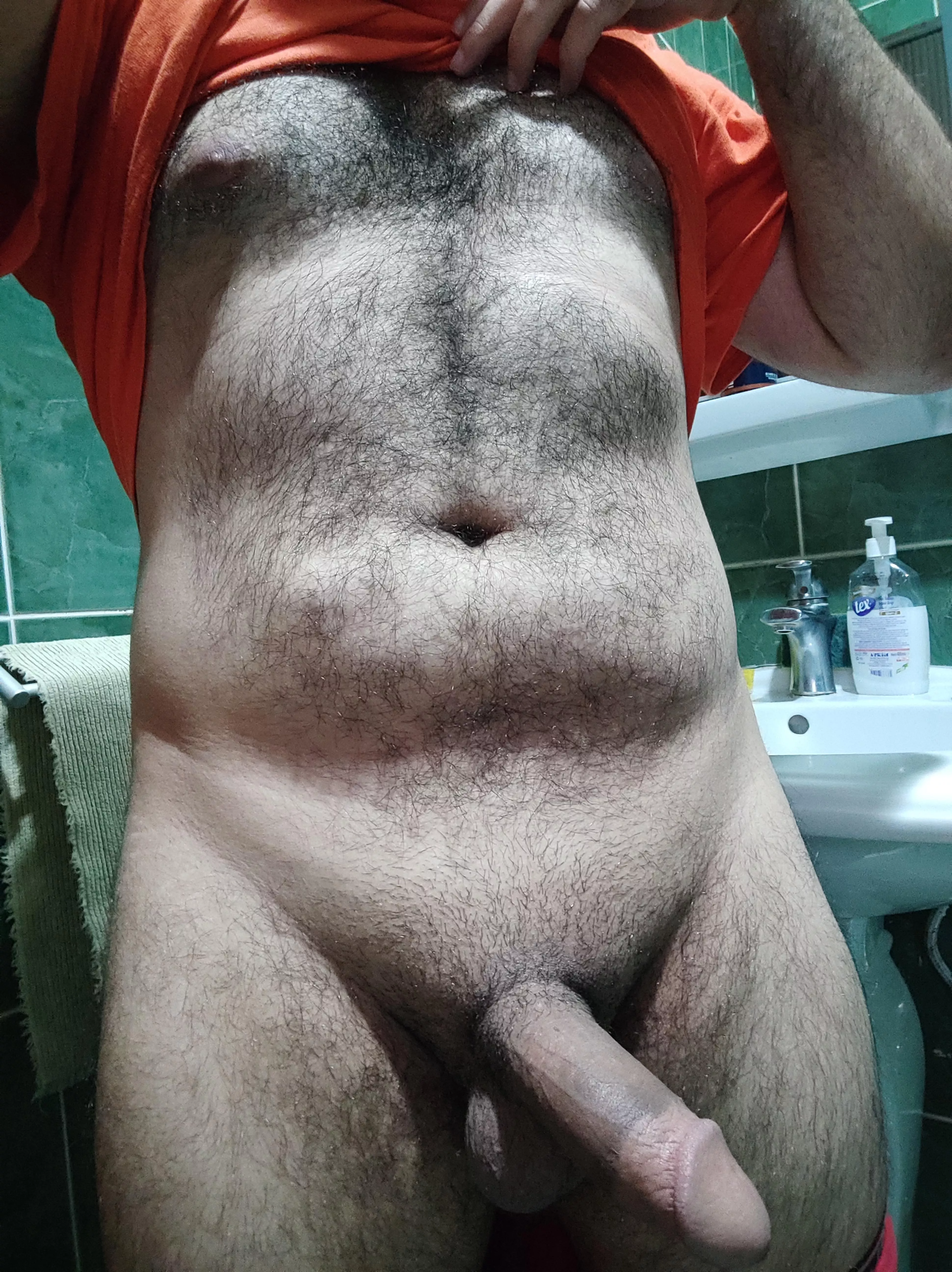 (M)26 straight, First post here, after a workout , let's talk!