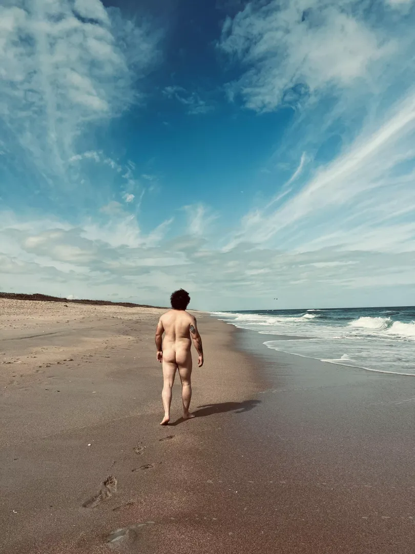 M27 nude beachin’