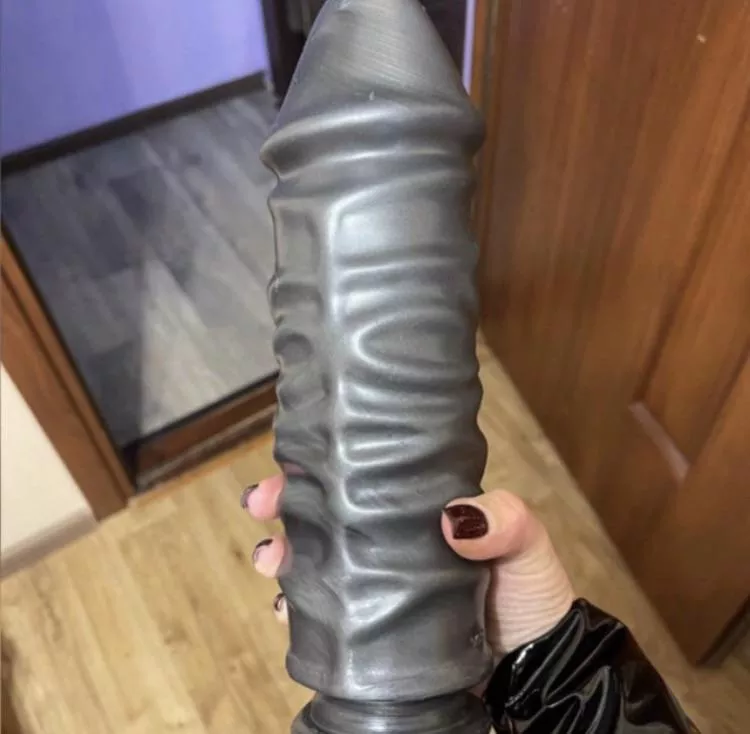 Make an ⬆️ if your baby dick 🦐 is less than 6 inches I would love to laugh 😂😂 at it and don’t forget to pM me with your size now
