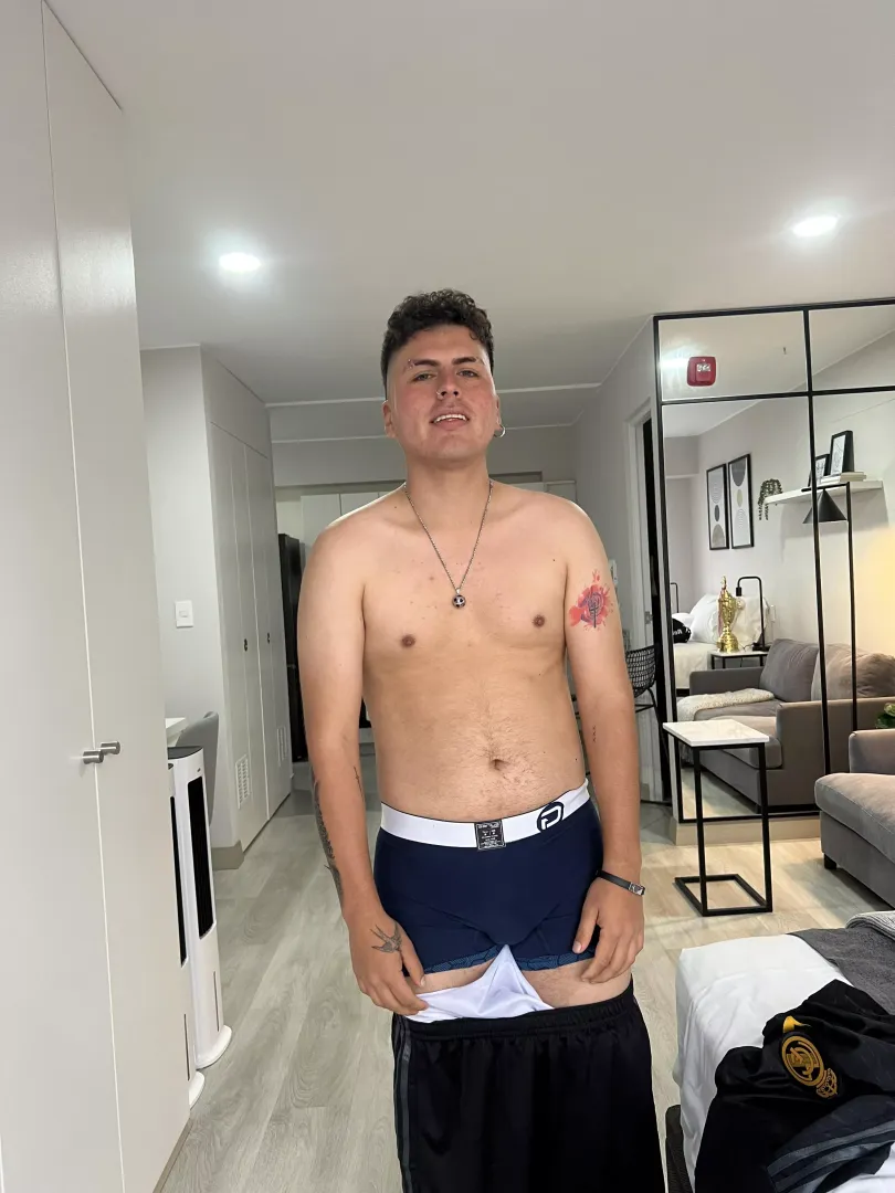 [male] [selling] Open to offers lol I’m selling a batch of used boxers you’ll see they’ll bring you luck in your soccer games haha 