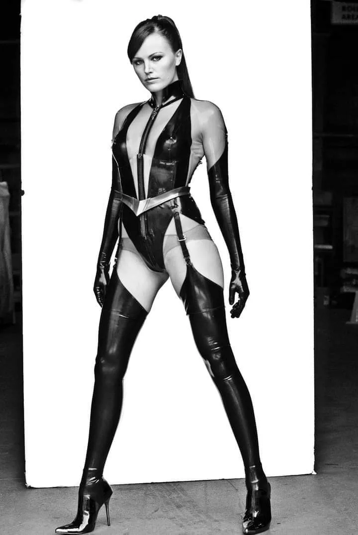 Malin Akerman. Watchmen (2009) promo