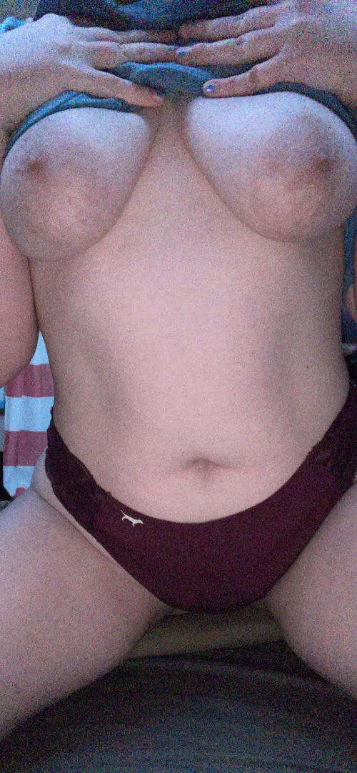 Many places to grab