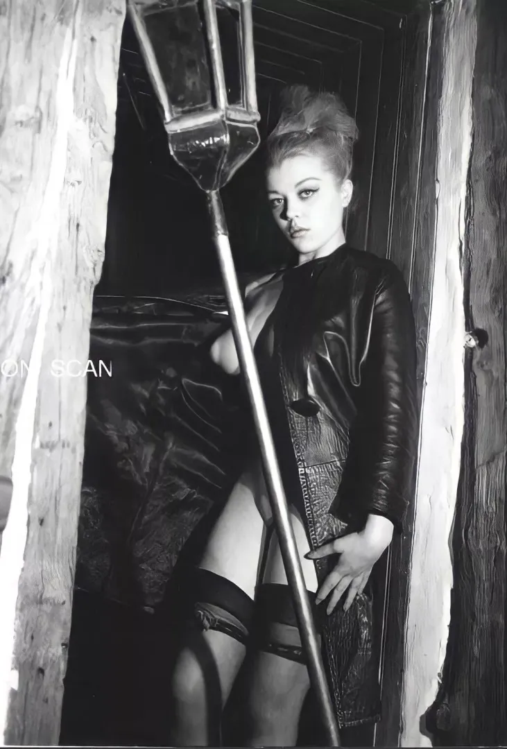Margaret Nolan 60's. B/W stage set. Hot.