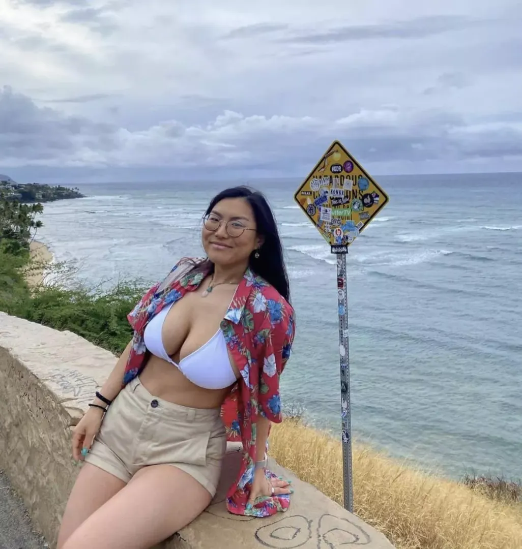 Massive In white