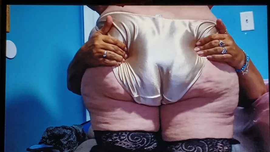 Mature Thickness 90's Vintage Cream Fullback Satin String Bikini/Panties