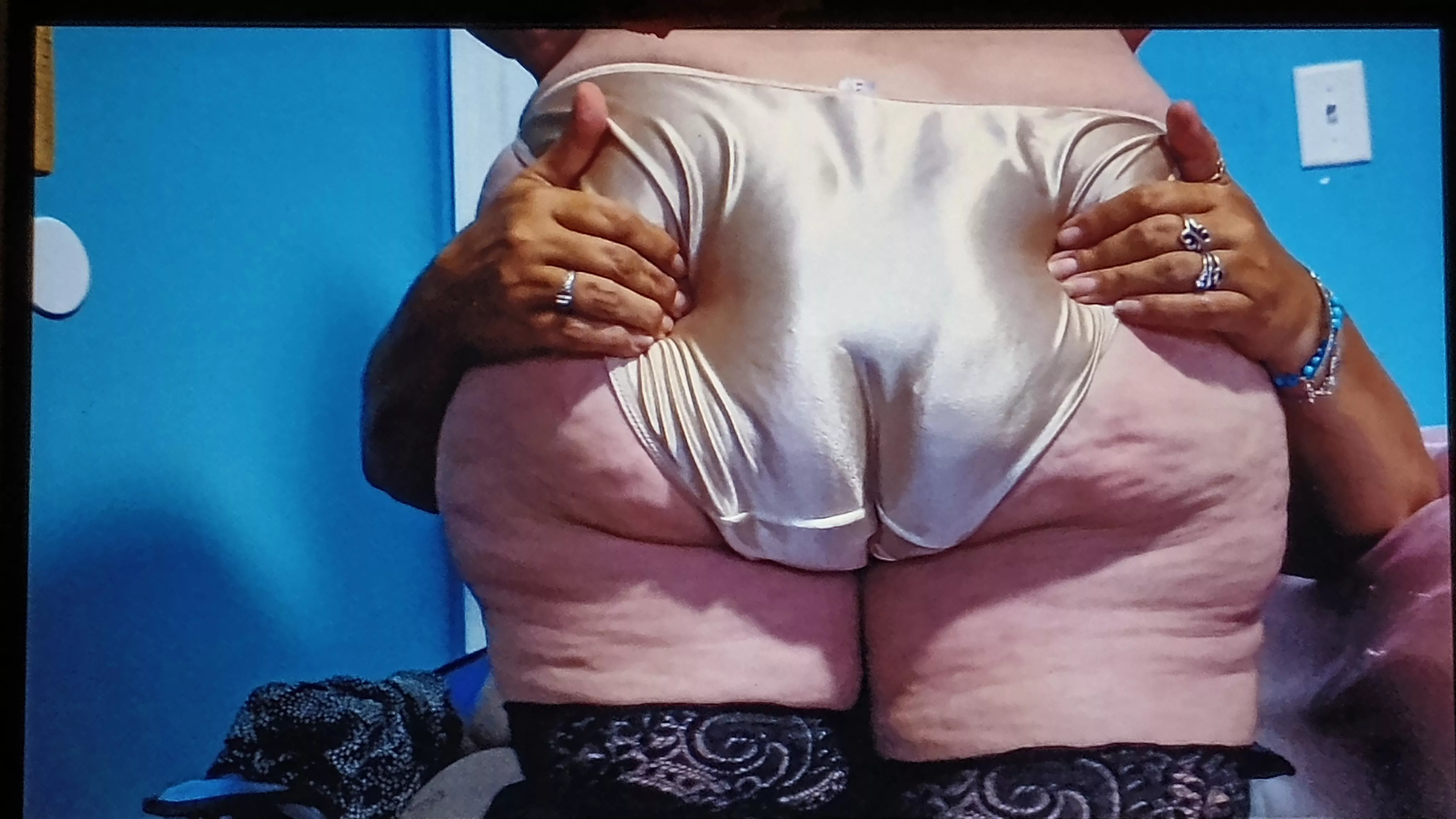 Mature Thickness 90's Vintage Cream Fullback Satin String Bikini/Panties