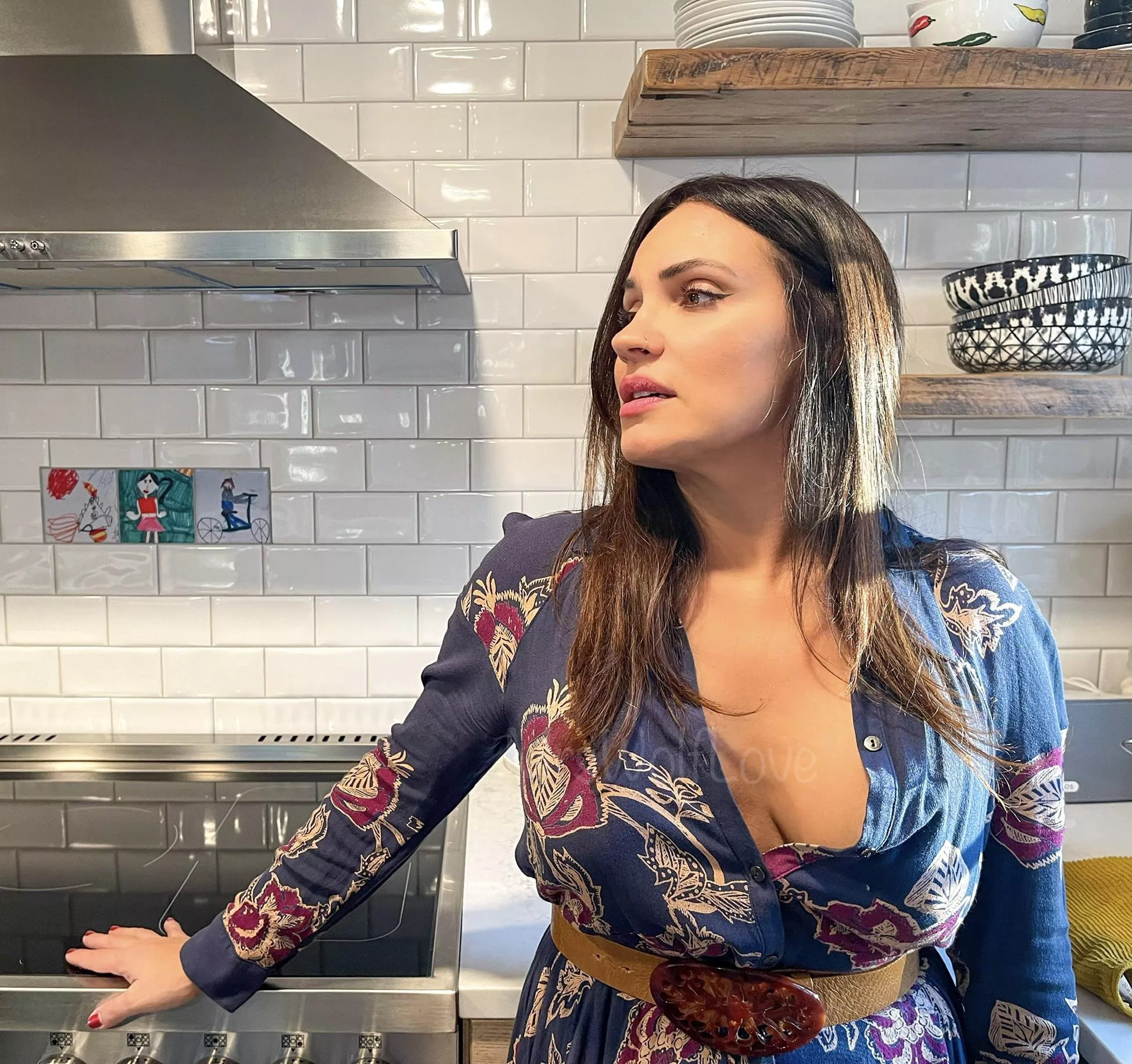 Maybe I should button one more for my meeting. 44 [F]