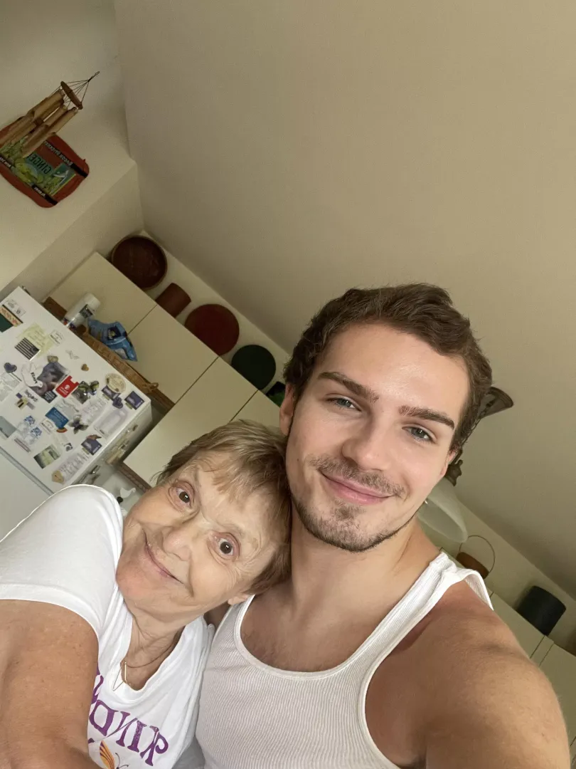 Me and my grandma :’)