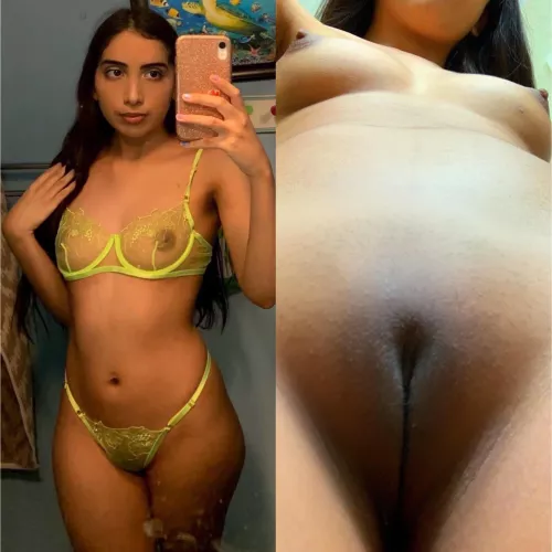 Me and my shaved Latina pussy ❤️