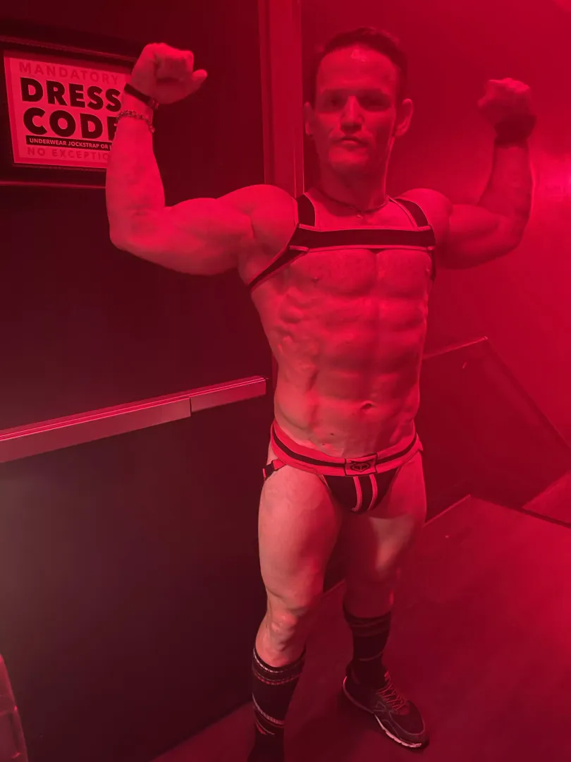 Me before I descend into the fuck club. Am I fuckable?