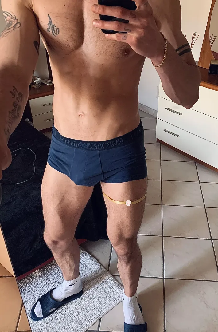 Measuring my thigh before getting my snake tattoo